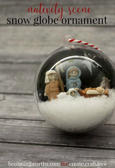 This snow globe ornament is easy to recreate with just a few supplies, but the result is a showstopper! This tutorial will show you how to create your own. Nativity Buttons, Snow Globe Ornament, Nativity Ideas, Christmas Booth, Diy Nativity, Jesse Tree, Christmas Globes, Globe Ornament, Nativity Sets