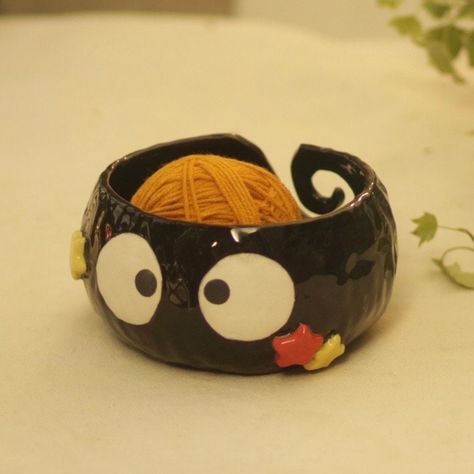 This Yarn Bowl is hand-shaped from clay and hand-painted and fired at nearly 1200 degrees Celsius to become ceramic.  We hope this will become a meaningful gift for people who love knitting and also love cats. Product detail:  Diameter: ~4.8 inches Height: ~4 inches Note: We kindly request that if you place an order from a Asian country, please send us your phone number directly via message. This will ensure a smooth and successful shipment of your order. Thank you so much! We make and ship cera Yarn Holder Bowl, Cat Yarn Bowl, Cute Yarn Bowl, Yarn Holder Ceramic, Clay Yarn Holder, Air Dry Clay Yarn Bowl, Yarn Bowls Diy, Clay Yarn Bowl, Crochet Yarn Bowl