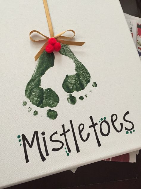 Footprint 'mistletoes'! Christmas craft for toddlers Diy Infant Crafts Ideas, Mistletoes Baby Footprint, Christmas Craft Kids Gifts, Christmas Craft Footprint, Christmas Crafts Two Year Olds, Rain Deer Footprint Craft, Toddler Mistletoe Craft, Infant Mistletoes, Christmas Crafts For Toddlers 1-2