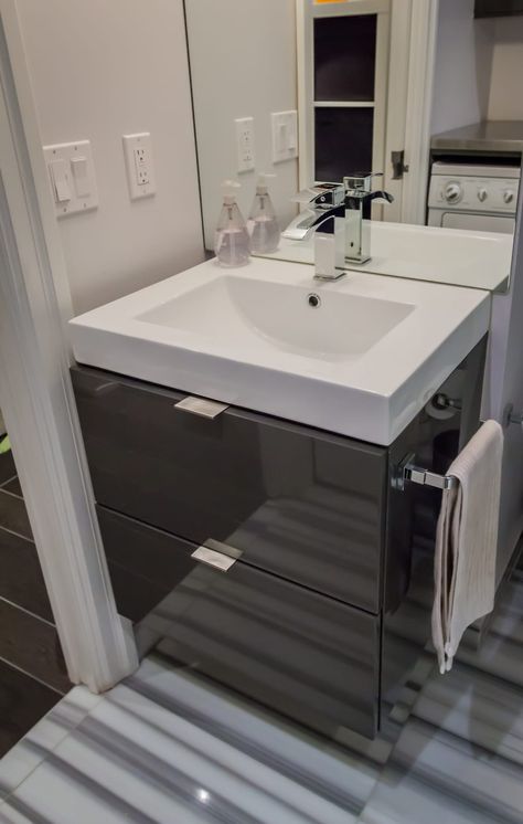 Small Basement Bathroom, Bathroom Downstairs, Bathroom Sink Design, Small Bathroom Sinks, Bathroom Sink Cabinets, Bathroom Vanity Designs, Washbasin Design, Modern Laundry Rooms, Washroom Design