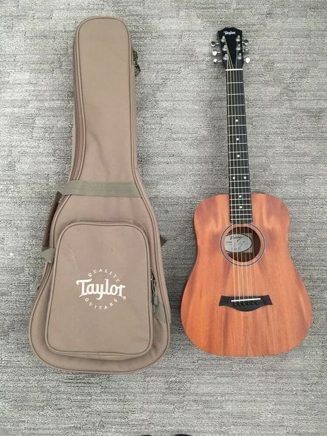 Taylor Gs Mini, Dr Mundo, Fender Acoustic Guitar, Beautiful Instruments, Electro Acoustic Guitar, Musician Photography, Taylor Guitars, Guitar Obsession, Guitar Photos