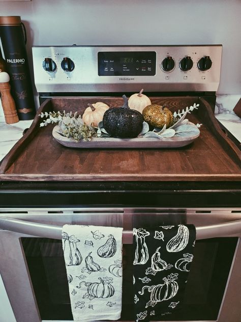 Stove Top Decor Ideas, Stove Top Decor, Stovetop Decor, Stove Decor, Island With Stove, Top Decor Ideas, Cow Kitchen, Fall Kitchen Decor, Island Decor