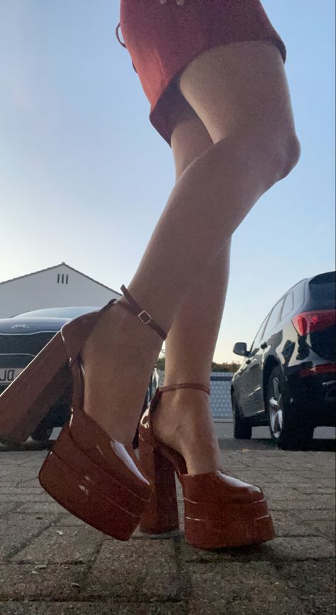 Chunky heels, brown heels, block heels Brown Chunky Heels Outfit, Retro Heels 70s, Dress With Platform Heels Outfit, Chunky High Heels Outfits, Heels For Wide Feet Fit Chunky, Tan Chunky Heels, Brown Platform Heels Outfit, Cute Chunky Heels, Chunky 70s Heels