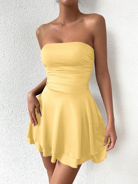 SHEIN Allurite Women's Solid Color Simple Daily Strapless Pleated DressI discovered amazing products on SHEIN.com, come check them out! Yellow Spaghetti Strap Dress, Strapless Casual Dress, Yellow Mini Dress, Pleated Shorts, Dress For Short Women, Spaghetti Strap Dresses, Yellow Dress, Dress Backs, Pleated Dress