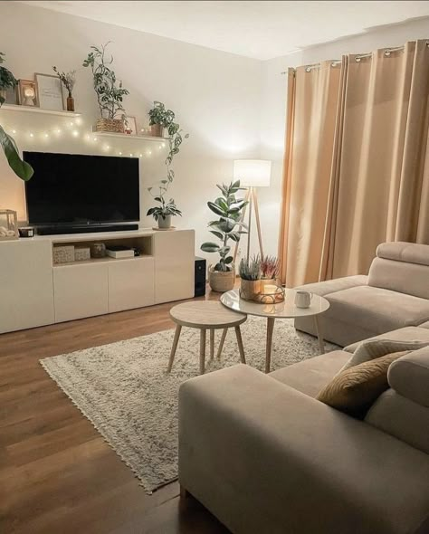 Apartment Living Room Design, Small Living Room Decor, Small Apartment Living, Apartment Decor Inspiration, Decor Home Living Room, Apartment Inspiration, Living Room Decor Apartment, Living Room Inspo, A Living Room