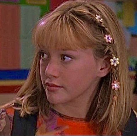 Lizzie Mcguire, Her Hair, Blonde Hair, Long Hair, Hair Clips, Blonde, Hairstyles, Makeup, Twitter