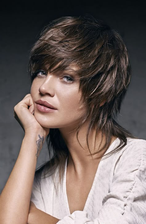 Cortes De Pelo Corto Mujer, David Hair, Rocker Hair, Layer Hair, Androgynous Hair, Choppy Haircuts, Choppy Bob Haircuts, Mullet Haircut, Shag Hairstyles