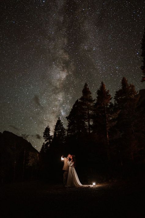 Galaxy Engagement Photos, Moonlight Wedding Photos, Dark Mountain Wedding, Night Time Elopement, Wedding Pictures In Mountains, Wedding On A Mountain, Night Aesthetic Wedding, Wedding At Night Outdoor, Dark Elopement Aesthetic