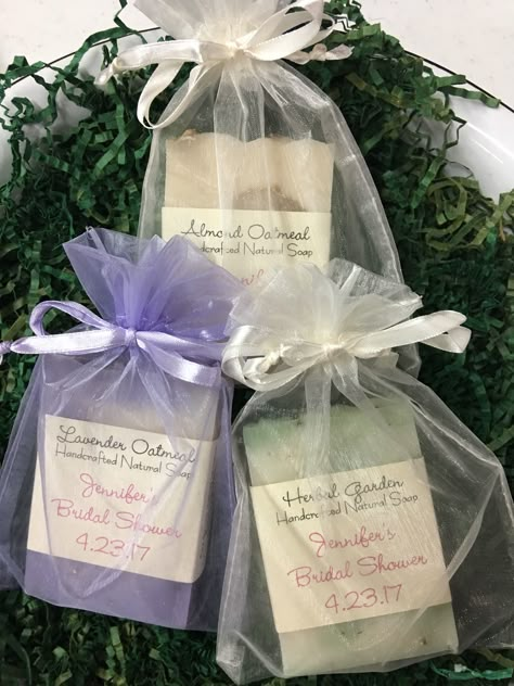 Soap Gift Bag Ideas, Herbal Soap Packaging, Artisan Soap Packaging, Soap Packaging Diy, Handmade Soap Packaging, Soap Packaging Design, Homemade Soap Bars, Diy Soap Bars, Easy Soap Recipes