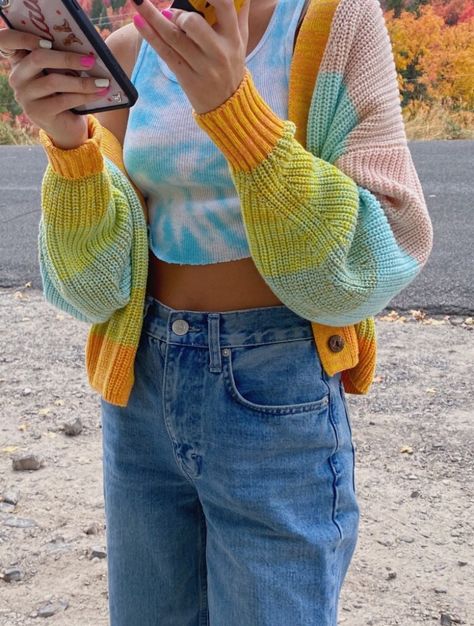 Vintage Rainbow Sweater, Multicolor Vintage Knit Cardigan, Retro Multicolor Knit Sweater, Oversized Multicolor Retro Sweater, Fitted Vintage Multicolor Sweater, Mode Inspiration, Fashion Killa, Spring Summer Outfits, Look Cool