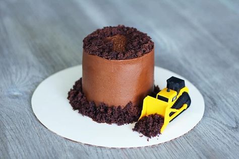 Construction Smash Cake 2020 Construction Birthday Smash Cake, Construction Smash Cake For Boys, Construction Theme Smash Cake, Construction Smash Cake, Construction Cake Smash, New Job Party, Construction Birthday Cake, Construction Cake, Construction Theme Party