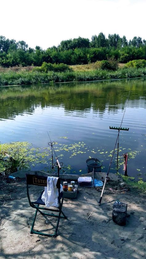 Pesca Aesthetic, Fishing Aesthetic, Trout Fishing Gear, Camping Aesthetic, Fishing Pictures, Airbnb Host, Fish Ponds, Fishing Life, Summer Bucket Lists