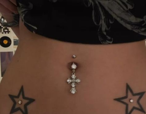 Belly Piercing Cross, Cross Belly Button Piercing, Naval Piercing Aesthetic, Double Belly Button Piercing, Belly Piercing Aesthetic, Body Peircings, Bellybutton Piercings, Belly Piercing Jewelry, Cool Piercings