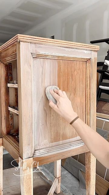 Michelle McRae on Instagram: "What is paint washing?👇🏼

Paint washing is a very popular home decor trend. After stripping the old finish, dilute the paint with water, wipe or brush it on then wipe off the excess. (Here I did a second, darker wash to add dimension too.) Doing so allows you to showcase the wood grain without discoloring the finish when you seal it. 

📌 Comment PAINT WASH for process details and supply links (earn commissions). QUESTIONS?!⤵️" Paint That Looks Like Wood, Paint Washing Wood, Color Washed Wood, Popular Home Decor, Paint With Water, Paint Wash, Home Decor Trends, Wood Doors, White Wash