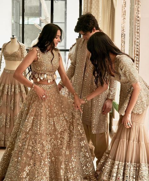 ESTIEE | Shimmering in gold ✨ Mirror work magic by Abhinav Mishra. Every twirl tells a story! Shop Abhinav Mishra: In-store via appointment +44… | Instagram Indian Wedding Dress Modern, Abhinav Mishra, Indian Wedding Gowns, Simple Lehenga, Desi Wedding Dresses, Lehenga Designs Simple, Traditional Indian Dress, Indian Dresses Traditional, Traditional Indian Outfits