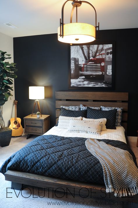 Large Dark Wood Headboard Bedroom, Men’s Bedroom Accent Wall, Dark Basement Bedroom Ideas, Blue Male Bedroom, Dark Mens Bedroom, Dark Blue Walls Bedroom, Bedroom Jungle, Mega House, Dark Accent Walls