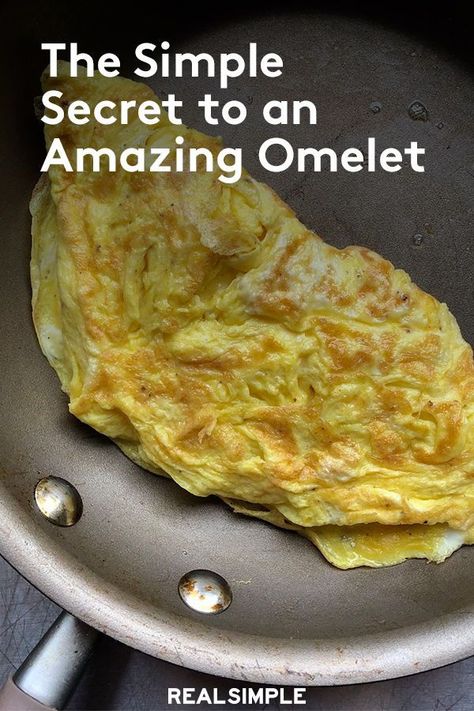 Easy Omlet Recipes, Fluffy Omelette Recipe, Egg Omelette Recipe, Egg White Omelet, Easy Omelet, Omlet Recipes, Omelette Recipe Easy, Breakfast Omelette, Omelets Recipe