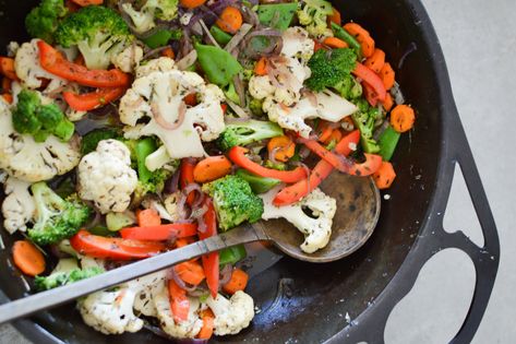 Mediterranean Stir Fry Recipes, Mediterranean Stir Fry, Veg Stir Fry, Vegetable Stir Fry Recipe, Stir Fry Rice, Easy Mediterranean Diet, Healthy Recipes To Try, Easy Mediterranean Diet Recipes, Veggie Stir Fry