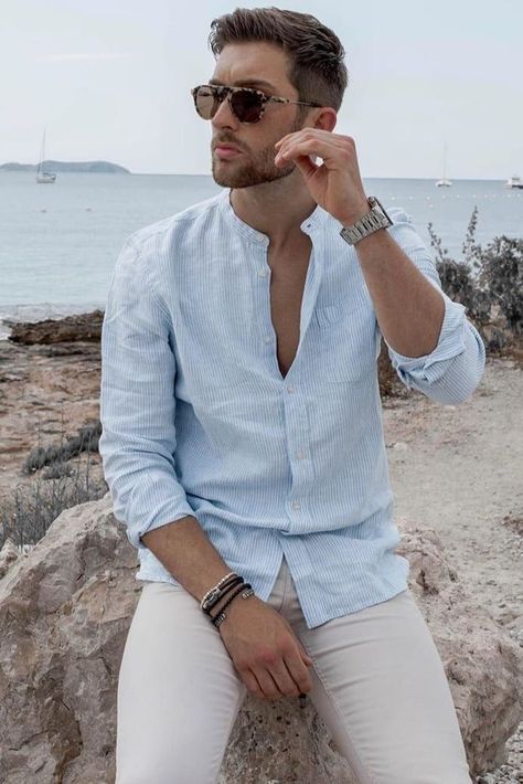 Light Blue And White Dress Outfit, Light Blue Shirts Outfit, Light Blue And White Outfit Men, Outfit Camisa Hombre, Blue Shirt Men Outfit, Blue Shirt Man, Mens Linen Shirt Outfit, Light Blue Clothes, Linen Outfits For Men