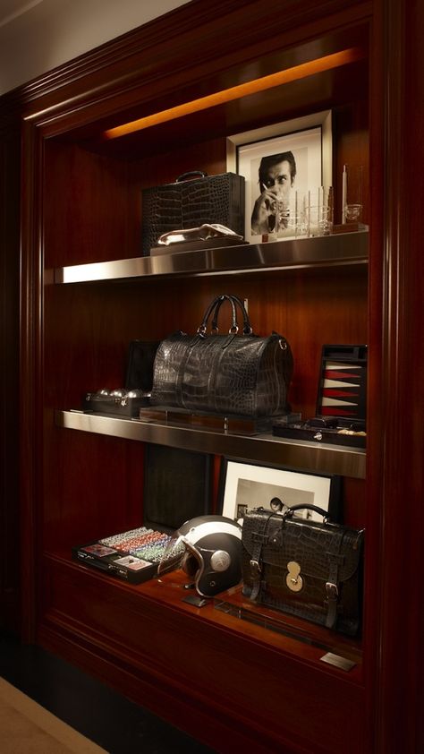 Ralph Lauren Office, Masculine Interior, Men Apartment, Closet Design, Dream House Decor, House Inspo, Dream Home Design, Luxury Life, 인테리어 디자인