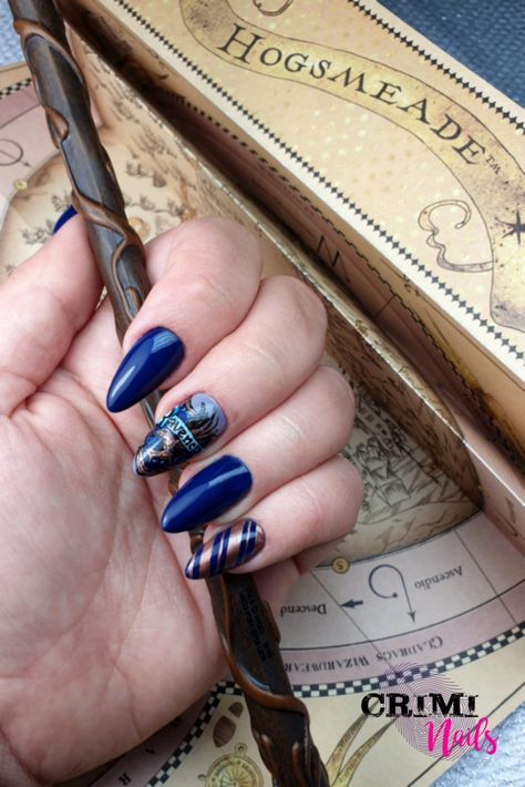 Ravenclaw Manicure, Ravenclaw Inspired Nails, Ravenclaw Nails Acrylic, Harry Potter Nails Designs Ravenclaw, Raven Claw Nails, Ravenclaw Nail Designs, Luna Lovegood Nails, Ravenclaw Nails Harry Potter, Queen Inspired Nails