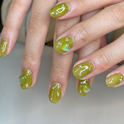 yumm green apple jelly 💚 #adelaidenails #adelaidenailtech #cuteadelaidenails #koreannails #koreangelnailsadelaide #naturalnails #gelxnails #buildergel #buildergelnails #auranails #blushnails #airbrushnails #pinknails Green Apple Nails, Apple Nails, Apple Jelly, Builder Gel Nails, Airbrush Nails, Korean Nails, Blush Nails, Metallic Nails, Nail Studio