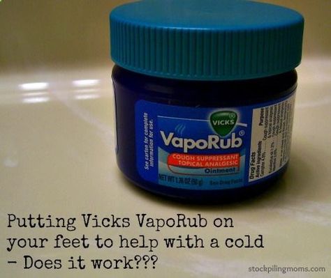 How to help a cough with Vicks VapoRub - This tip really works! Vicks On Feet Remedies Socks, Vicks On Your Feet Socks, Vicks Rub, Cough Remedies For Kids, Diffusing Essential Oils, Vapo Rub, Boogie Wipes, Vicks Vapor Rub, Kids Cough