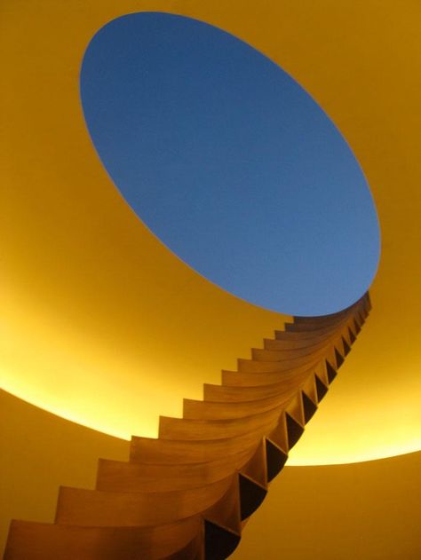 James Turrell, Roden Crater. Bronze stairs leading from inside the crater to the summit. Photo by Ed Krupp. Roden Crater, Foto Scale, James Turrell, Lights Artist, Stairway To Heaven, Light And Space, Sculpture Installation, Light Installation, Land Art