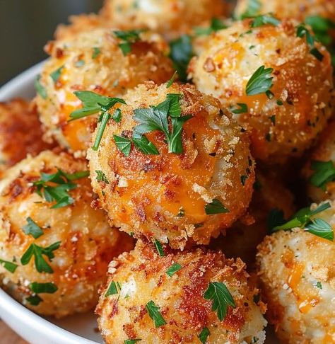 Crispy Tuna Delights: Oregon's Cheesy Tuna Melt Balls Recipe for Snack Lovers - NewsBreak Tuna Balls, Crispy Tuna, Southern Caramel Cake, Beef Chow Mein, Slow Cooker Ground Beef, Caramel Cake Recipe, Snack Balls, Peanut Butter Balls Recipe, Tuna Melt