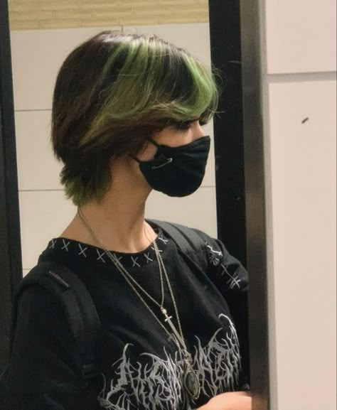 Short Dyed Hair, Short Grunge Hair, Short Hair Tomboy, Dyed Hair Inspiration, Hair Inspiration Short, Shot Hair Styles, Hair Stylies, Alternative Hair, Cool Hair