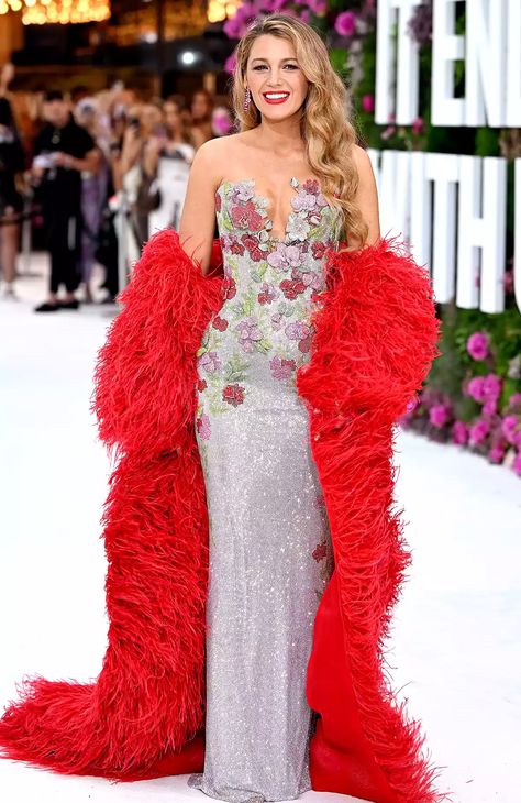 Blake Lively Red Carpet, Tamara Ralph, Lady Deadpool, Blake Lively Style, Runway Gowns, Lily Bloom, It Ends With Us, Press Tour, Floral Outfit