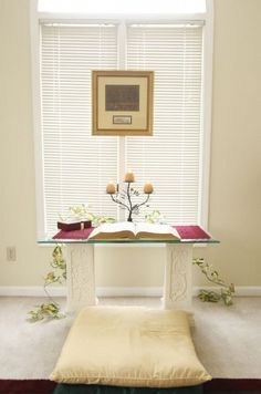 Pray Room Ideas, Spiritual Room, Prayer Room Ideas, Prayer Closet, Prayer Corner, Play Kitchens, Meditation Rooms, Sacred Spaces, Home Altar