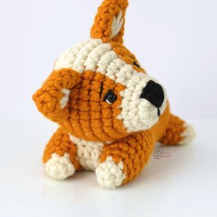 Milo the Baby Corgi Free Crochet Pattern By Elisa's Crochet Mini Corgi Crochet Pattern, Crochet Corgi Pattern Free, Crochet Corgi, Crochet Finger Puppets, Dogs Crochet, Mini Corgi, Crochet Dogs, Teddy Bear Patterns Free, Baby Corgi