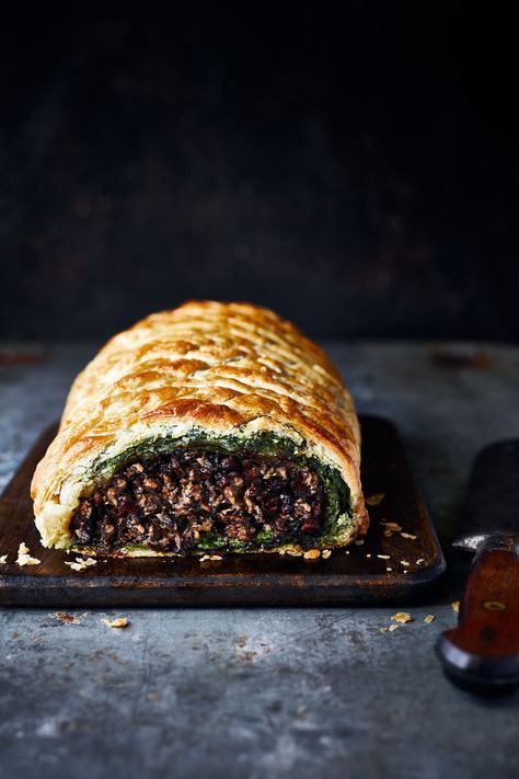 Vegetarian Wellington, Mushroom Wellington, Heston Blumenthal, Sbs Food, Vegan Christmas, Food Shop, Vegetarian Dishes, Vegan Vegetarian, Wellington