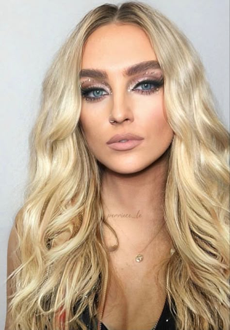 Perrie Edwards Makeup, Petrie Edwards, Perry Edwards, Perrie Edwards Style, English Girl, Mark Webber, Litte Mix, The Heist, English Girls