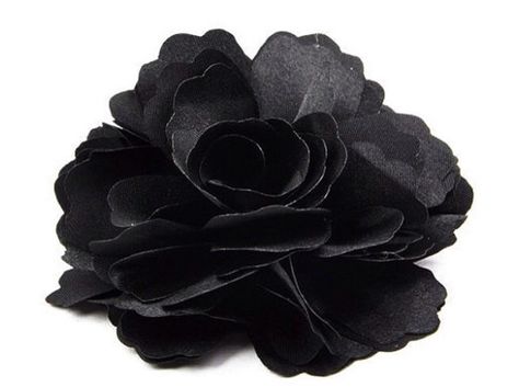 Pretty black rose for my blood demon as one of her magical items is a flower :p Hair Clip Wedding, Wedding Corsage, Character Makeup, Wedding Hair Clips, Wedding Flower Decorations, Corsage Wedding, Flower Hair Clip, Flower Clip, Silk Flower