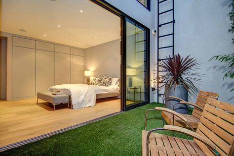 Patio Interior, Los Angeles Homes, Architect House, Modern Homes, Open Plan Living, Contemporary House, Home Bedroom, Luxury Homes, House Exterior