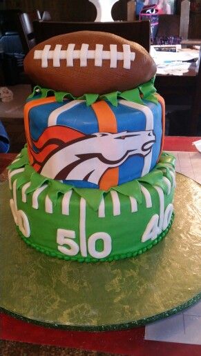 Bronco cake Denver Broncos Cake, Patriots Cake, Nfl Cake, Sports Birthday Cakes, Football Birthday Cake, Patriotic Cake, Football Cake, Football Decorations, 50th Birthday Cake