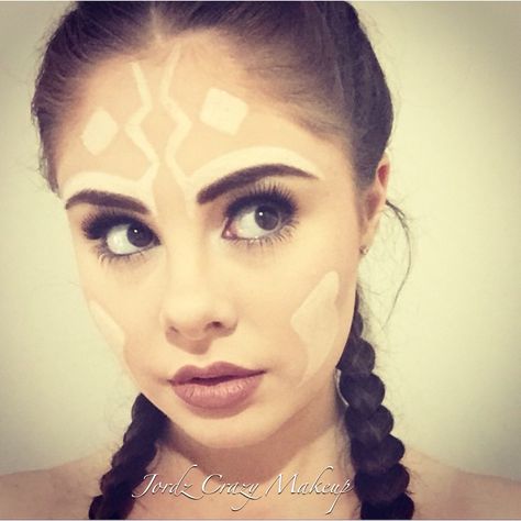 Ahsoka Inspired Makeup Storm Trooper Makeup, Jedi Makeup, Ahsoka Costume, Ahsoka Tano Costume, Ahsoka Cosplay, Ahsoka Tano Cosplay, Star Wars Makeup, Ashoka Tano, Disney Dress Up