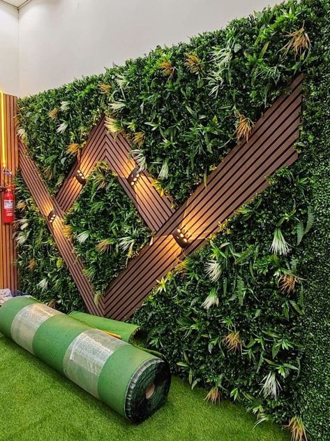 Grass wall decor ideas Grass Wall Decor, Table Decorations Ideas, Center Table Decor, Pvc Ceiling Design, Modern Outdoor Spaces, House Roof Design, Grass Wall, Wood Slat Wall, Neon Decor