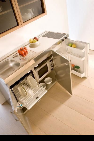 Compact kitchen. Close the cabinet doors and get a clean look. See food, eat food, so I can hide my kitchen.: Micro Kitchen, Tiny House Kitchen, Compact Kitchen, Small Space Kitchen, Mini Kitchen, Tiny Spaces, Apartment Kitchen, Tiny Kitchen, Tiny House Living