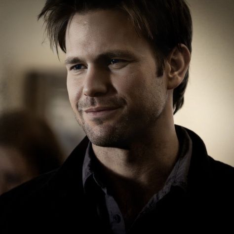 The Vampire Diaries Alaric, Alaric Saltzman, Matthew Davis, Vampire Love, Vampire Diaries Wallpaper, Vampires And Werewolves, Character Quotes, Mystic Falls, Dream Boy