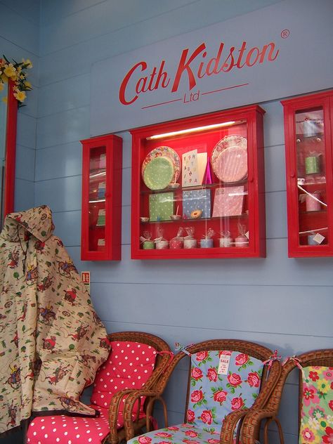 Cath Kidston Shop, Cath Kidston Home, Kath Kidston, Cath Kidston Wallpaper, Green Gate, Amy Butler, Pip Studio, Cath Kidston, New Wall