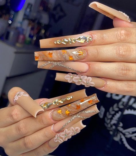 C Nails Acrylic, Extra Fall Nails, Fall Nails Bling, Best Fall Acrylic Nails, Long Fall Acrylic Nails, Girly Fall Nails, Fall Bling Nails, Nude Bling Nails, Fall Nail Acrylic