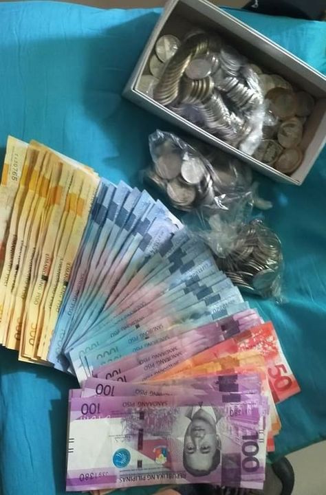 Money Pilipinas, Ph Money, Money Philippines Pictures, Money Philippines, Ipon Challenge, Philippines Pictures, 1000 Peso Bill Philippines, Woman Collage, Philippine Peso