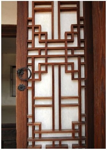 Chinese Interior Design Traditional, Asian Lighting, Japanese Bath House, Chinese Interior Design, Chinese Door, Wc Design, Patterned Furniture, Chinese Interior, Traditional Windows