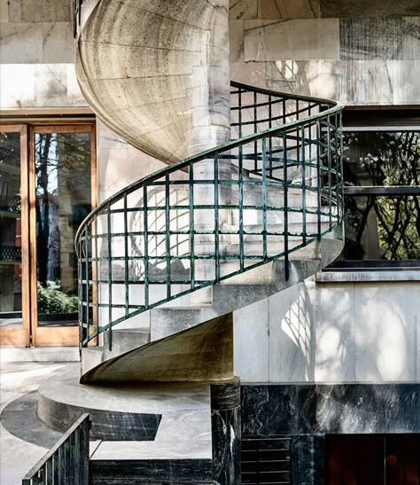 Arch Staircase, Studio Peregalli, Arch Interior Design, Villa Necchi Campiglio, Home Staircase, Dimore Studio, Arch Stairs, Curved Stairs, Arch Home