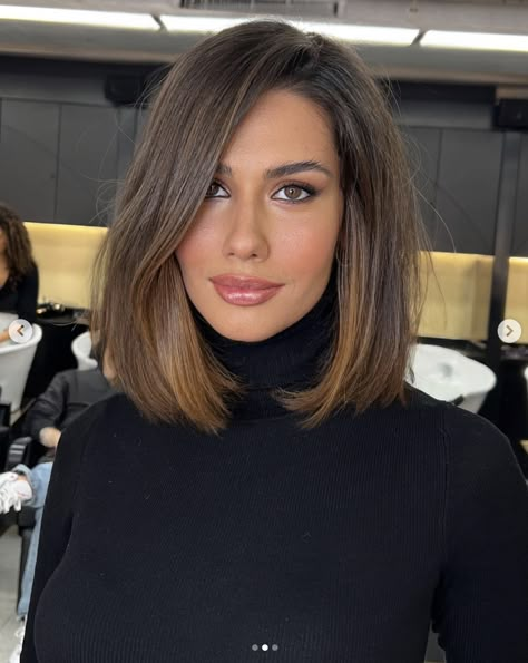 bob cut hairstyle, medium hair cut, vangs with bob cut hair One Length Hair, Sleek Short Hair, Long Bob Haircuts, Lob Haircut, Long Bob Hairstyles, Long Wavy Hair, Medium Hair Cuts, How To Make Hair, Bobs Haircuts