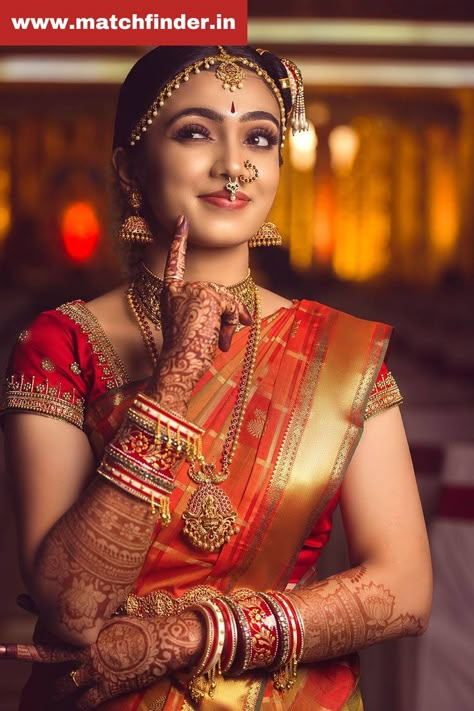 Andal Kondai Bride, Brahmin Wedding Brides, South Indian Bride Makeup, Saree With Veil, Brahmin Bride, Green Marriage, Andal Kondai, Iyengar Wedding, Wedding Couple Outfits