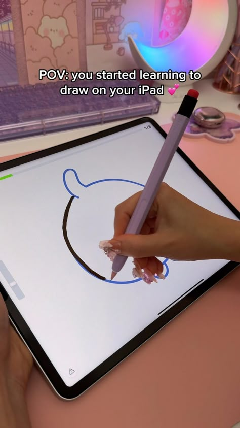 Try drawing on your iPad 💕 using ArtWorkout app & the apple pencil ✏️⁣ Good Drawing Apps, Digital Art Ipad, Drawing Ipad, Drawing Apps, App Drawings, Ipad Things, Procreate Ipad Tutorials, Ipad Essentials, Ipad Drawing